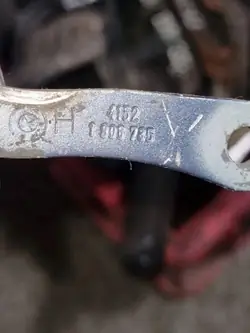 Butée de porte arrière droite BMW 3 E30 OEM 1806785