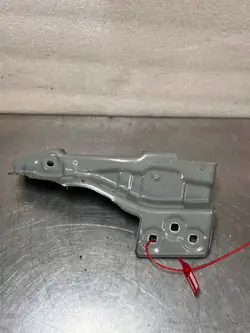 Staffa Fissaggio Maniglia Dacia Duster III 3 638E92393R