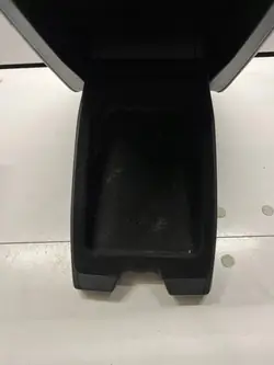 Keskikäytävän käsinoja Audi A6 C7 2011 OEM 4G0864208G