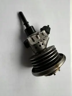 Land Rover AdBlue-Injektor OEM FX2319e3-AB