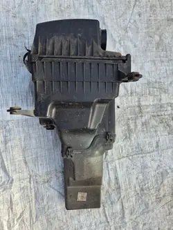 Luftfilterhus OEM 28112-1J000 för Hyundai i20