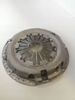 Disque d'embrayage Nissan Micra Note OE 30210JX00C