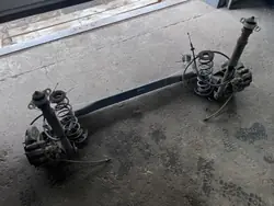 STONIC Achterophanging Balk OEM - Gebruikt Kia OE