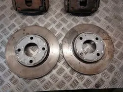 ATE Jarrulevyt & Jarrusatulat Etuakseli Ford Fiesta MK5
