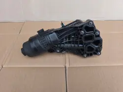 Oliefilterhuis OEM 8649177 voor BMW F40 1.5 benzine