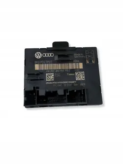 Audi Oven Ohjain OEM 8K0959795C - Käytetty