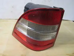 Mercedes-Benz ML W163 2004 Luz trasera izquierda