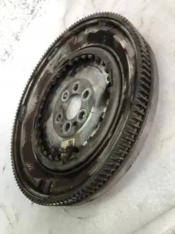 Pignon VW OEM 04E105266 pour Touran 1.4L