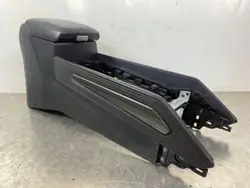 OEM FOB48421 Konsolin käsinoja SsangYong Rexton 2017