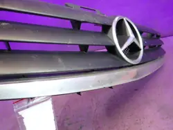 Emblème de calandre OEM Zawada-332605- Mercedes Classe A
