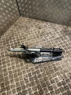 Mercedes-Benz E W212 Ohjausvaihdeosa OEM 2124601316