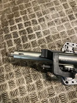 Pièce de direction Mercedes-Benz E W212 OEM 2124601316