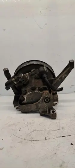 Pompe de direction assistée d'occasion OEM 7095571 A6 C5 2.4 V6