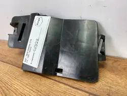 Kiinnike Cadillac CTS III 2014+ OEM 22821680PINYA