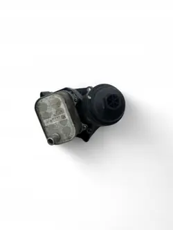 Audi Öljynsuodatinpohja OEM 05L115389B - Käytetty