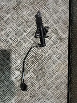 Bomba de embreagem Renault OE 306105360R