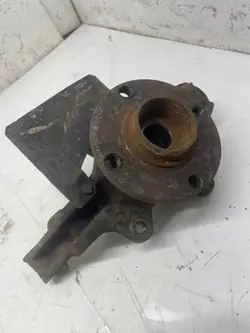 Moyeu de roue avant BA0258A côté droit Audi Coupe