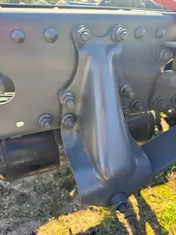 OEM Mocowanie Wspornik Uchwyt Resora Półresora Tył 17.5 Mercedes Atego III E6