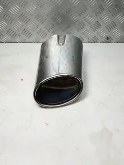 Bouches d'échappement OEM KONCÓWKI WYDECHU Mercedes W204
