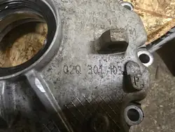 Begagnat VW växellådhus OEM 02Q301103P