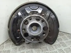 Mercedes-Benz takaoikea pyörännavan OEM A2055467480