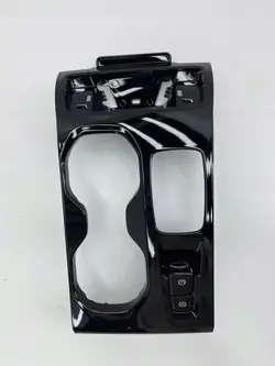 Vasen kiinnike Volvo XC40 OEM 31469013 Käytetty