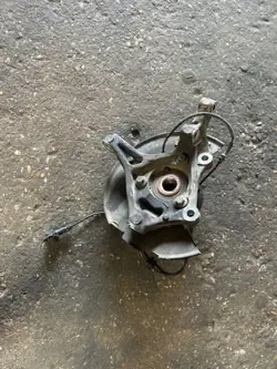 OEM 557804735 Moyeu Roue Avant - Côté Gauche