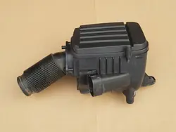 Ilmansuodattimen kotelo / Audi A3 8P - VW Golf VI 1.2 TSI