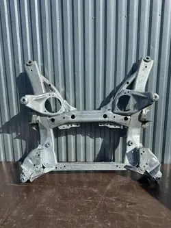 Trineo cuna BMW OEM 6883131 para G20 G21