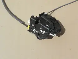 AUDI A4 B9 A5 A3 A2 A1 Q3 Q5 Höger Framdörrslås 6 Pin