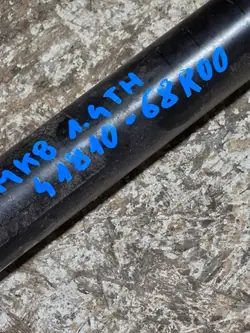 Suzuki OE Taka-iskunvaimennin OEM 41810-68R00