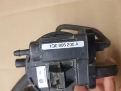 Soupape de ventilation réservoir carburant OEM 1Q0906200A