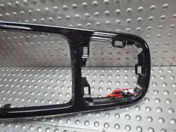 Vaihteenvalitsimen tunnelikehys OEM S26279728 Dacia Spring