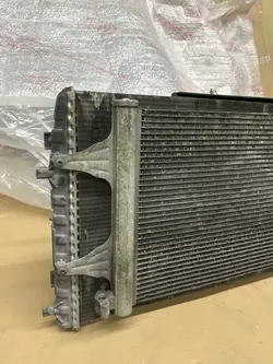 Ventilateur de radiateur Seat 6Q0121207L