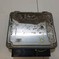 Moottoritietokone OEM 06F906056AM VW Passat B6:lle