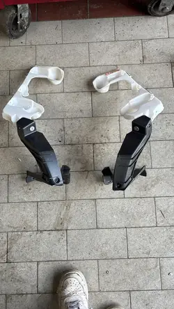 Suporte de para-choque traseiro Renault Megane IV