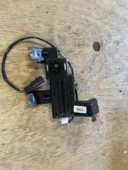 Éclairage LED console droit Renault Talisman OEM 00218408