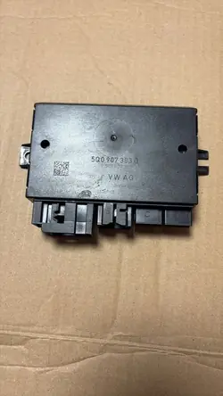 Módulo de Controle de Reboque VW Passat B8 5Q0907383G