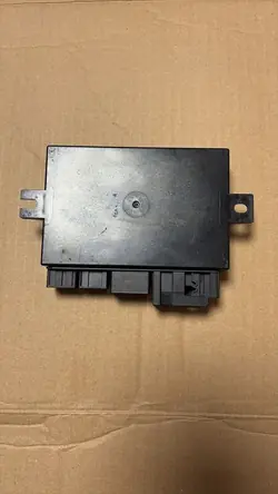 VW Passat B8 Vetokoukku Moduuli 5Q0907383G