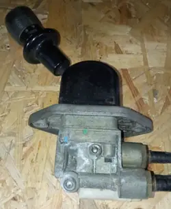 Wabco 9617231180 Vanne de frein, frein auxiliaire