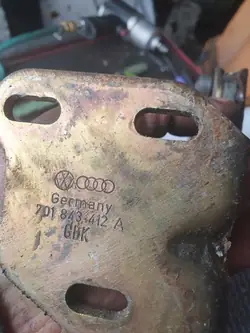 Oven Rulla Oikea Ala Sivu VW Transporter T4 OEM
