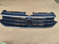 VW Tiguan II 5NA Lift 20- Grill Front 5NA853651BE