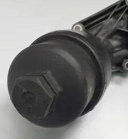 Öljynsuodattimen kiinnike MERCEDES-BENZ A (W169) A2661800010