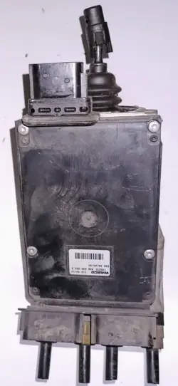 Wabco pääjarruventtiili OEM 4462300002 - Käytetty