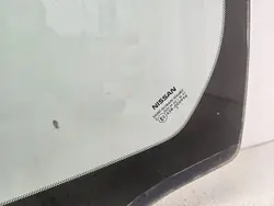 Vindruta NISSAN NOTE E11 SZYBA CZOŁOWA OEM - Begagnad