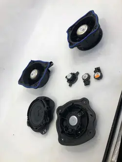 Système audio OEM 9830932280 pour Citroën C4 X