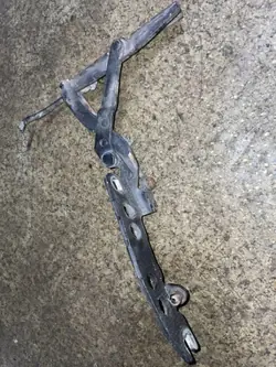 Charnière gauche capot OEM 41618203272 BMW 7 E38