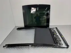 Teto solar Ford OE OEM LJ6B-F50F02-AA Kuga III