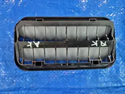 Grille de garde-boue arrière Opel Astra K OEM 13588034
