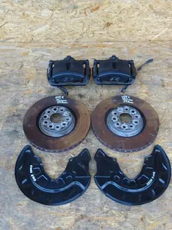 GOLF VII R 2.0 TFSI 4MOTION Troca de Freios Dianteiros 340mm